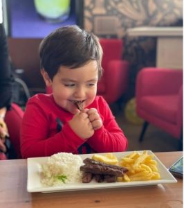 Eskina Restaurant Bar 05