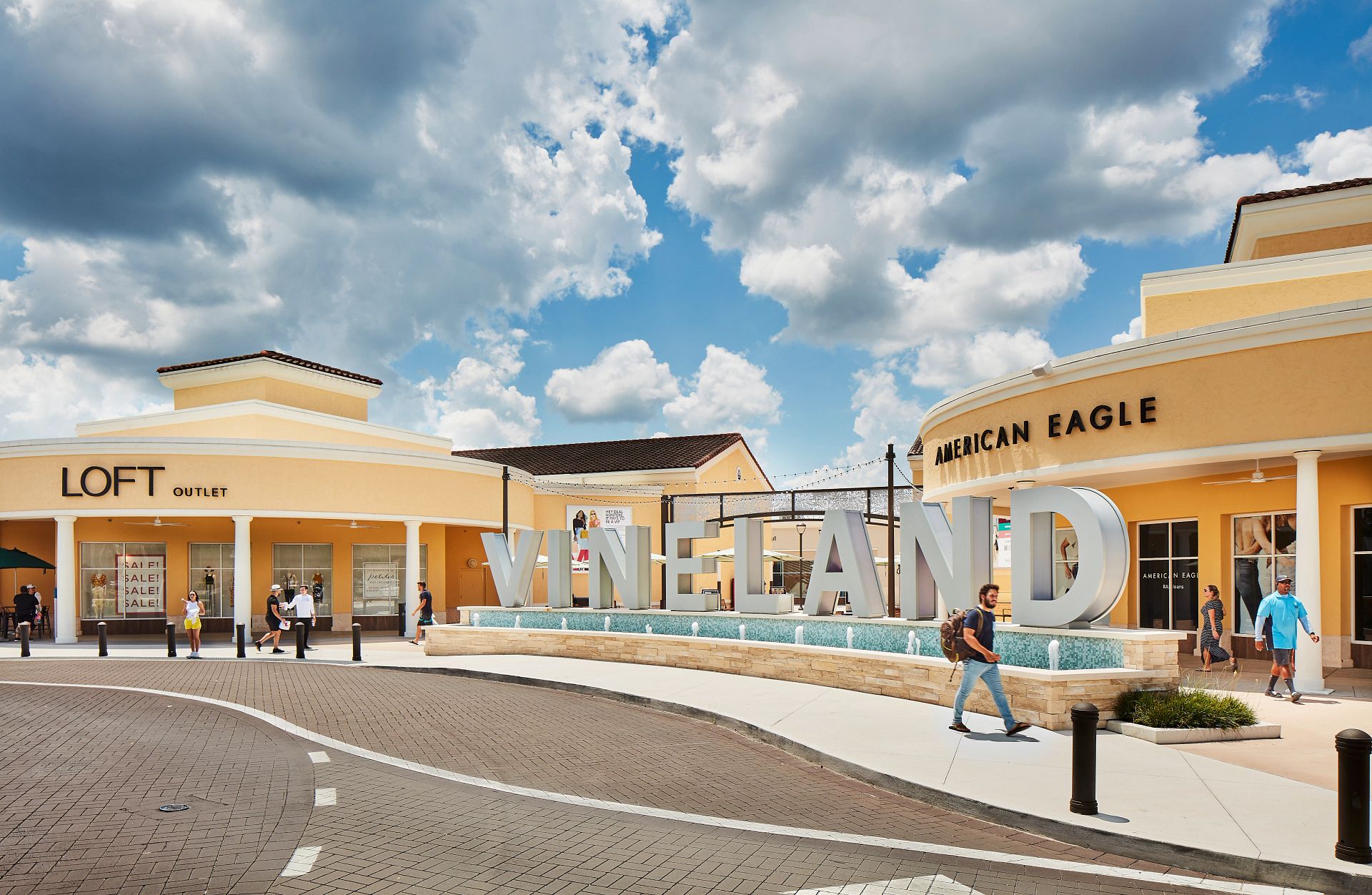 Forever 21 Orlando's Premium Outlets 